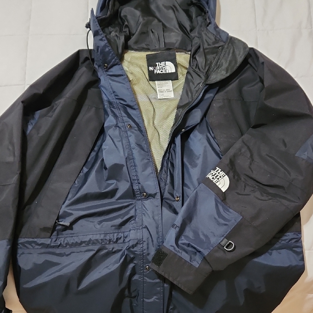 The North Face Men's Blue and Black Jacket